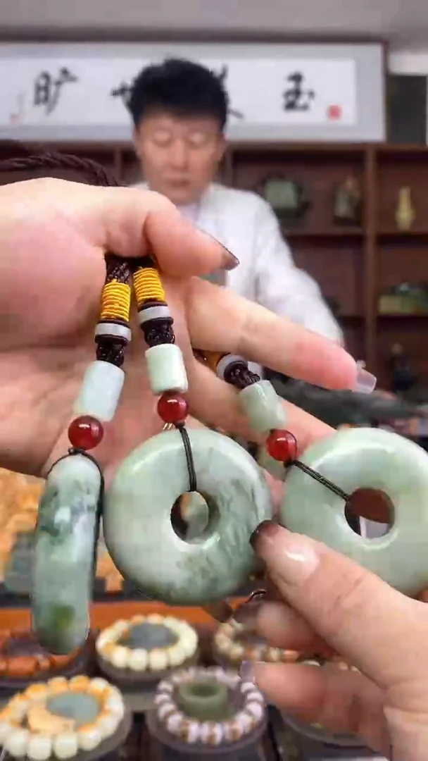 【闪购商品】蛇纹石玉大平安扣未镶嵌多样式发货随机发一
