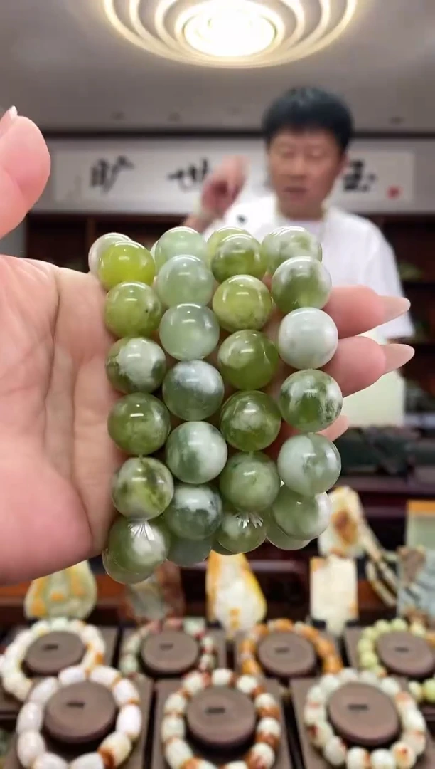 【闪购商品】岫玉手串未镶嵌多样式发货随机发一