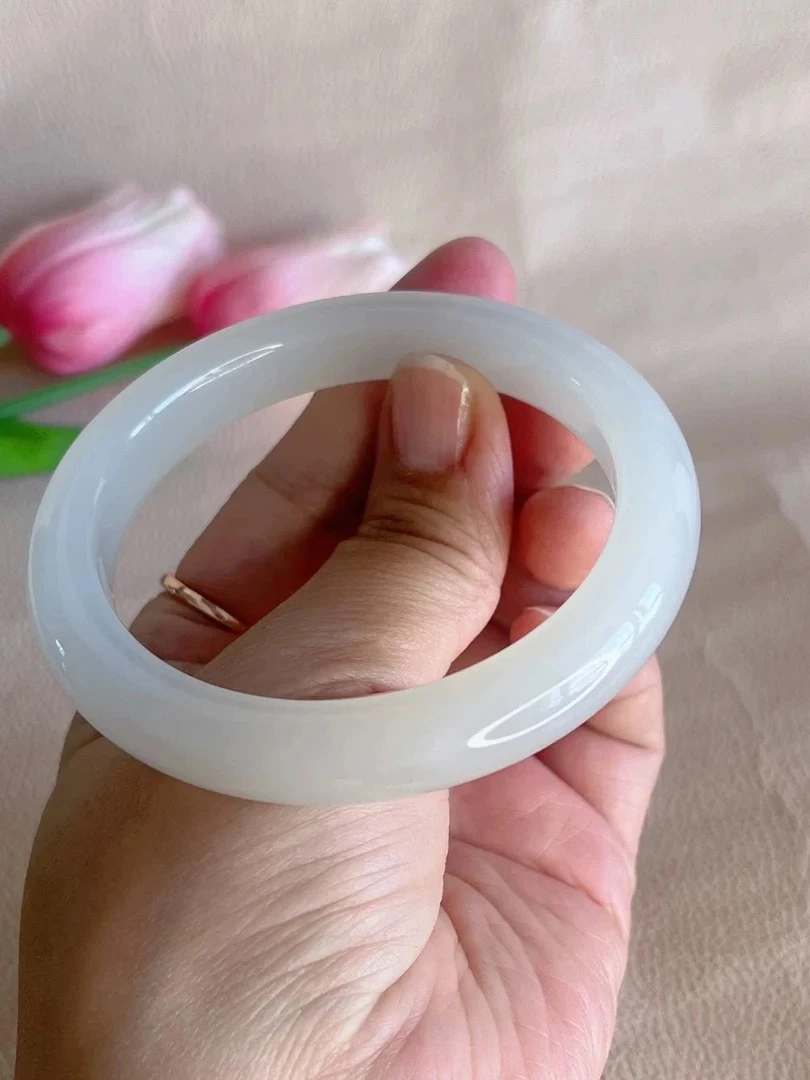 A9和田玉白玉正圈