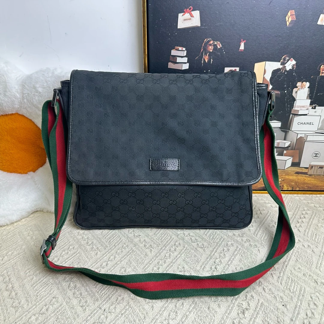 95新 GUCCI/古驰 GUCCI古驰斜挎单肩包尺寸：34×10×30编码10389605