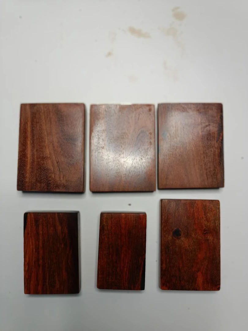 非洲小叶紫檀的平安无事牌，三种规格