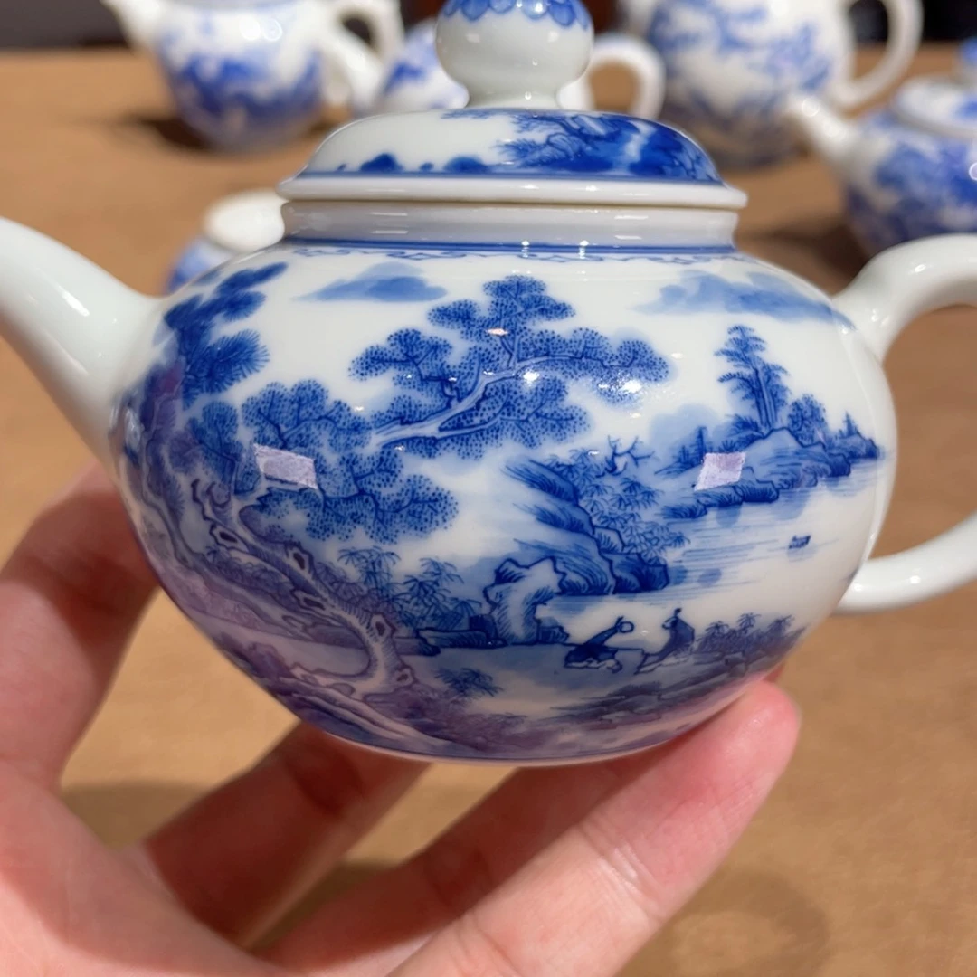 杯小雅  康熙山水青花壶