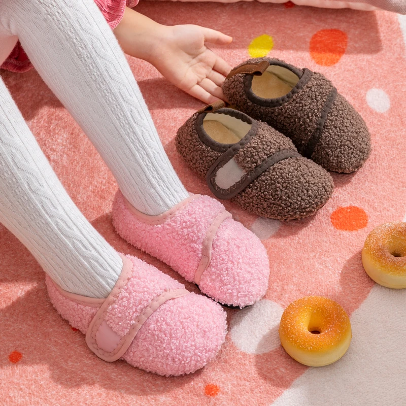 亲子地板鞋秋冬季加厚儿童室内鞋防滑隔凉学步软底情侣加绒地板袜