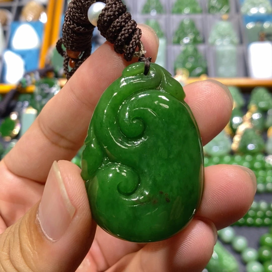 【闪购商品】和田玉吊坠(不含链)未镶嵌红皮老料如意