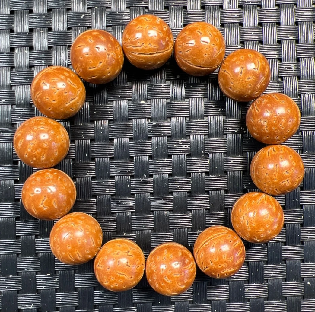 17尺寸精品野生红皮桃核光珠手串