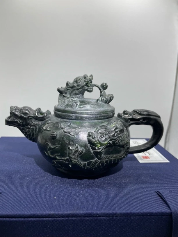 藏玉药王石墨绿色手工雕刻五龙壶大容量墨绿冰透威武霸气全手工