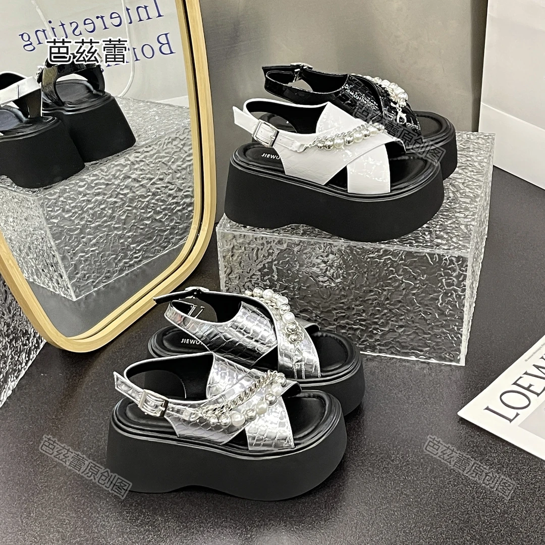 9152--罗马凉鞋女夏外穿夏季新款厚底增高时尚百搭女士沙滩鞋