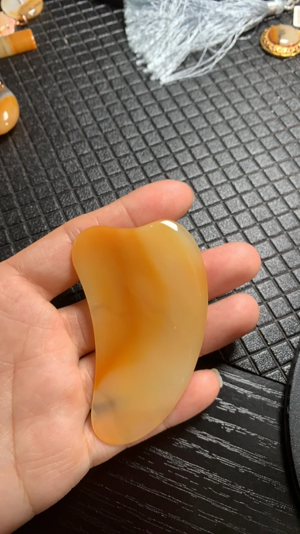 黄龙玉山筋料手工刮痧板