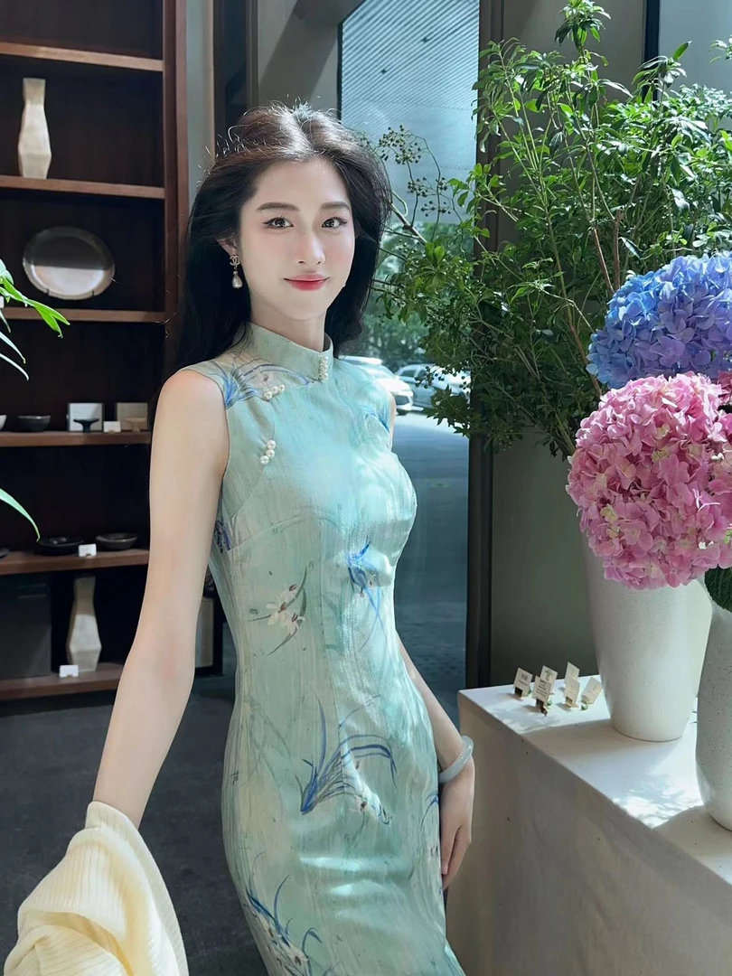 凌茜 新中式 中国风【梦俞】夏季兰花丝绒弹力斜襟开叉显瘦旗袍裙子