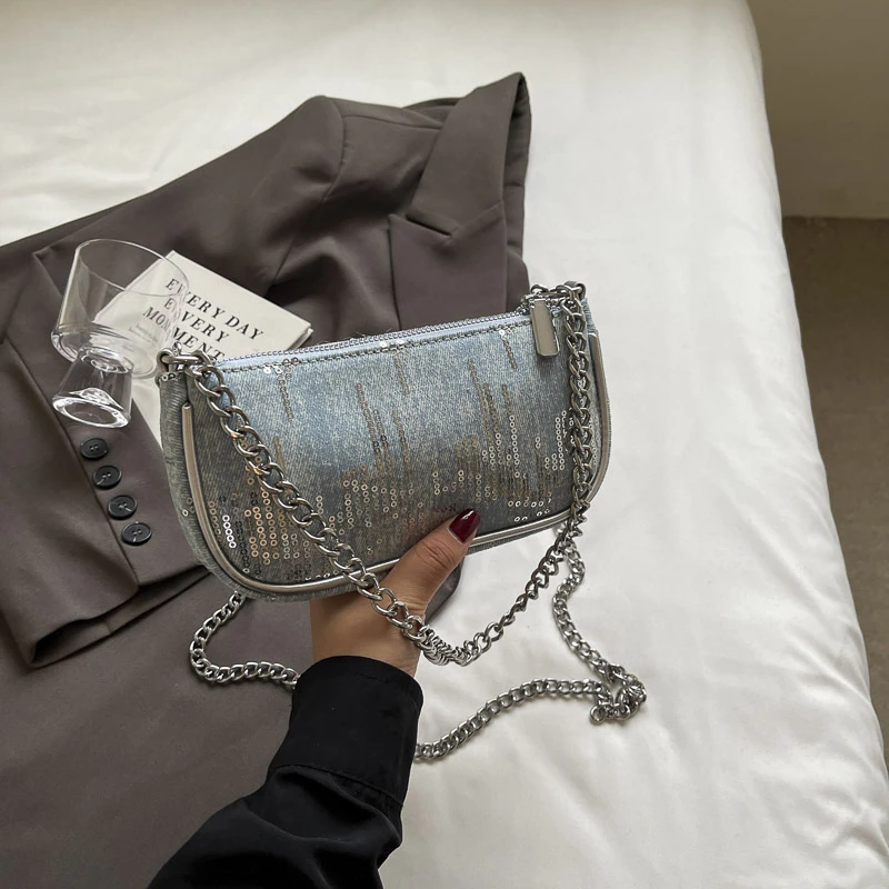 2024春夏新款时尚链条小方包单肩斜挎包洋气百搭休闲通勤小众女包