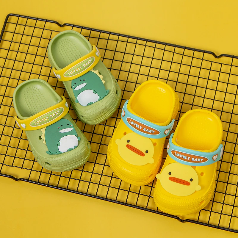 幸福玛丽卡通沙滩凉拖男防滑软底女孩宝宝洞洞鞋