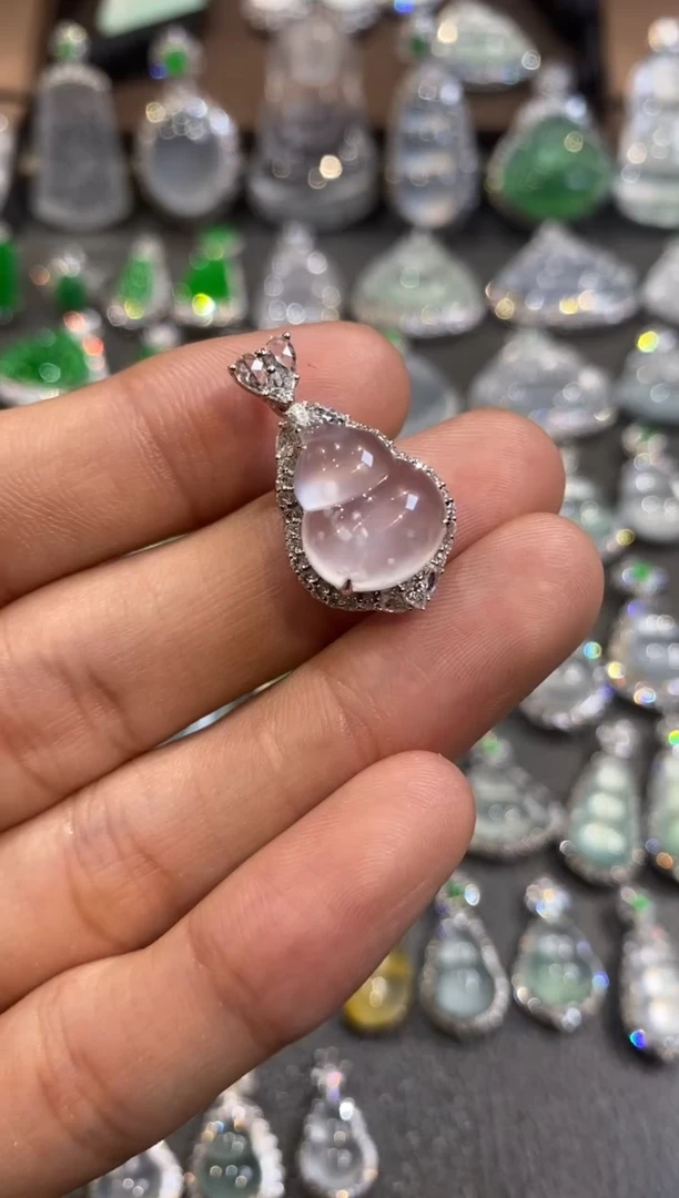 【闪购商品】翡翠吊坠(不含链)18K金镶嵌葫芦