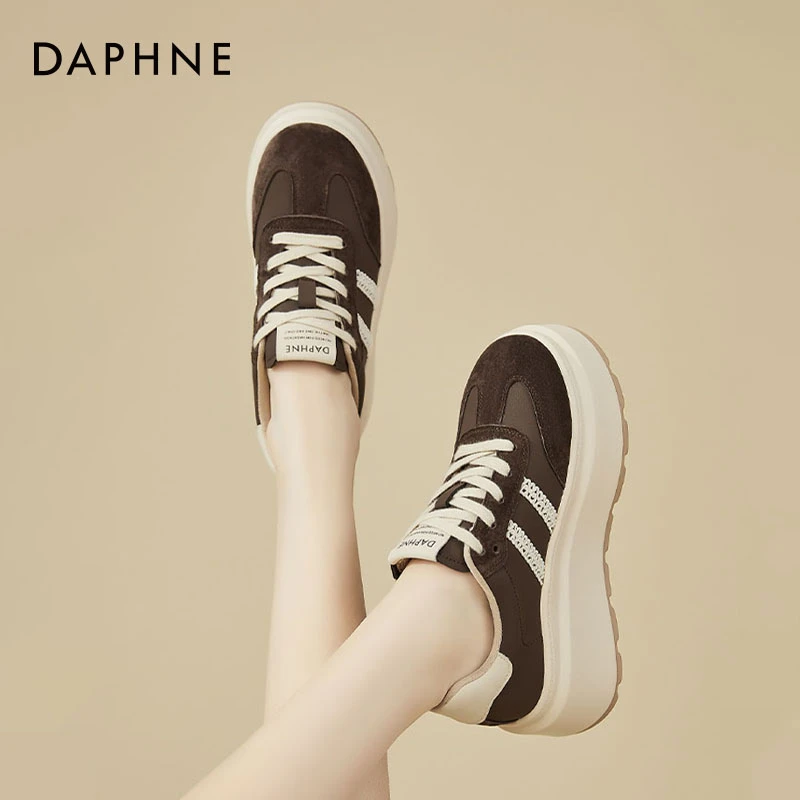 达芙妮真皮厚底8cm德训鞋女款2025夏季新款内增高松糕鞋休闲板鞋