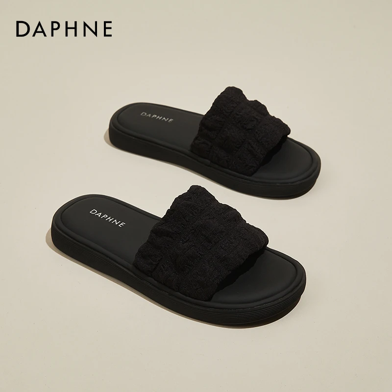 达芙妮黑色软底一字拖鞋女2025年新款夏季外穿百搭露趾厚底凉拖鞋