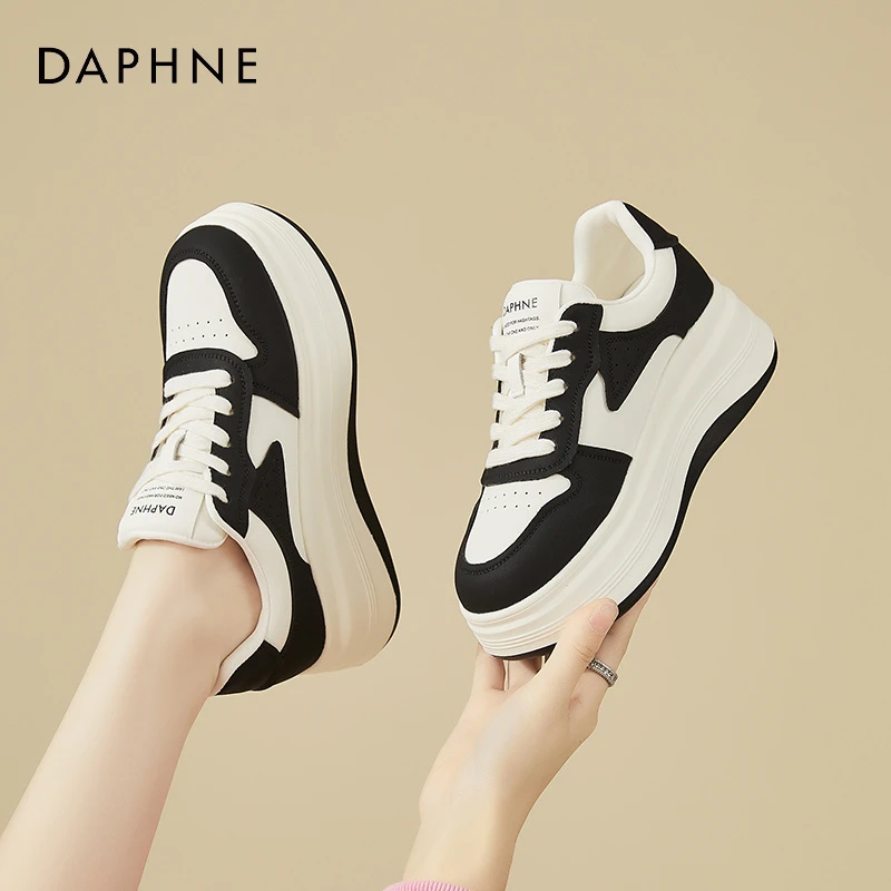 达芙妮厚底内增高板鞋女2025新款秋季百搭运动休闲鞋时尚系带女鞋