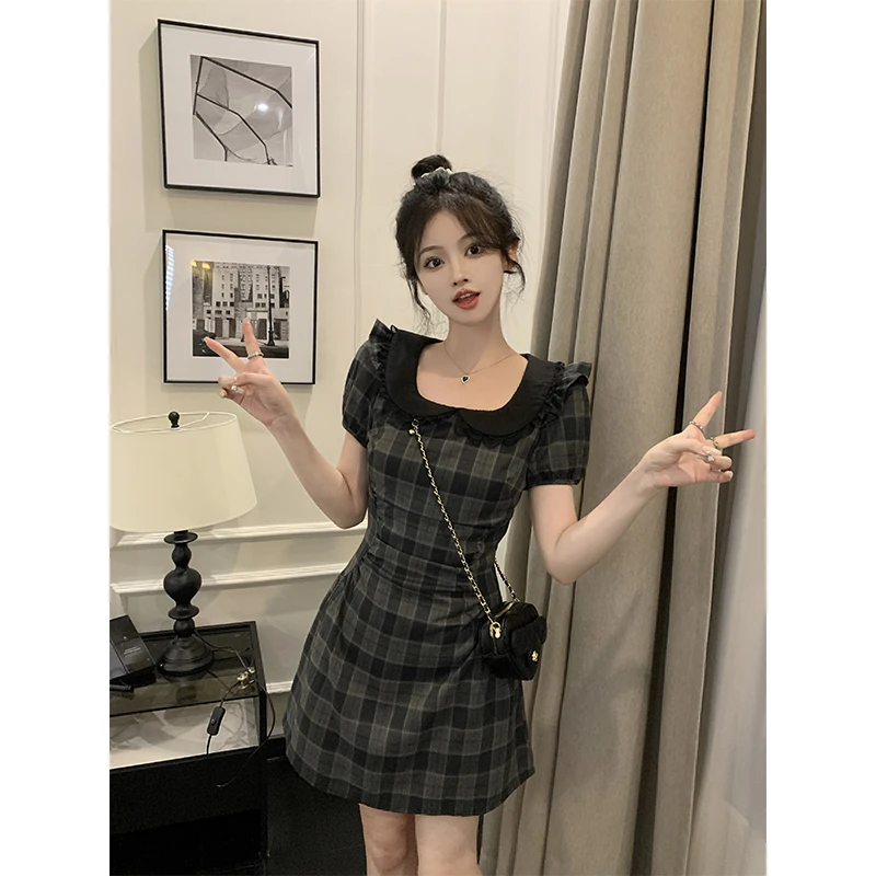 圆辣辣~法式连衣裙学院风女方领撞色显瘦格纹裙子夏