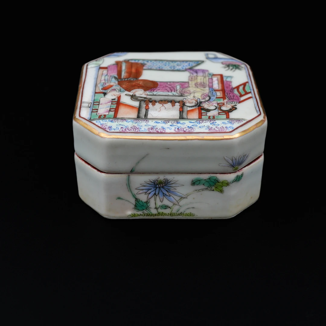 清代粉彩人物故事印泥盒-231