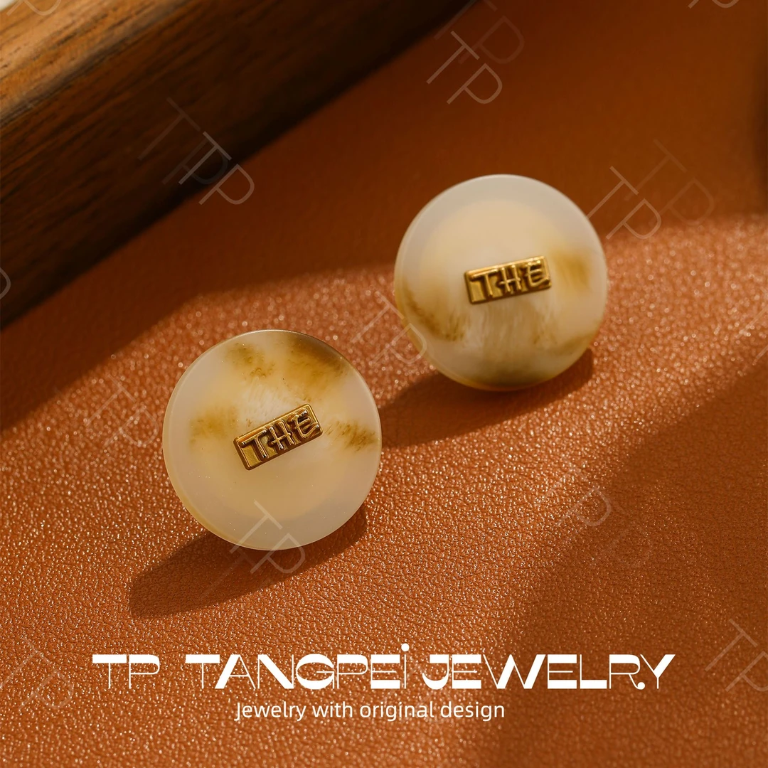 合金亚克力耳饰 气质复古时尚纽扣造型字母法式小众耳钉