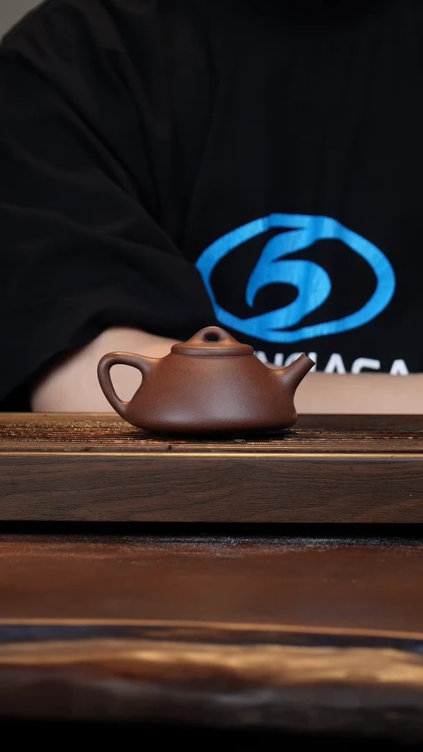 【闪购商品】紫砂茶壶【自营】紫泥刻绘子冶