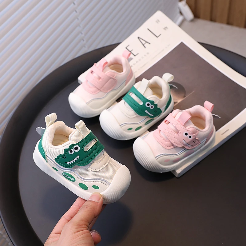 春秋季男女宝学步鞋婴儿鞋子透气网鞋软底学步鞋女童1岁3学步鞋0