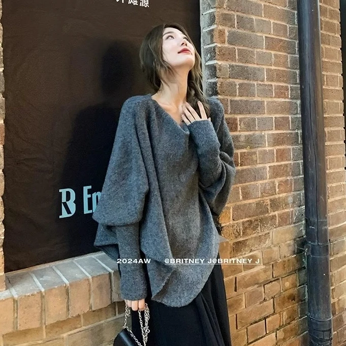 慵懒风V领针织衫毛衣外套2025春秋新款不规则设计感蝙蝠袖女上衣