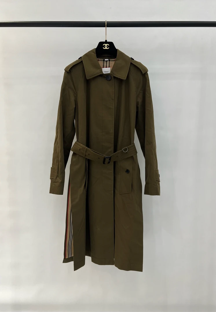99新 BURBERRY/博柏利 军绿色风衣 UK4码 00597