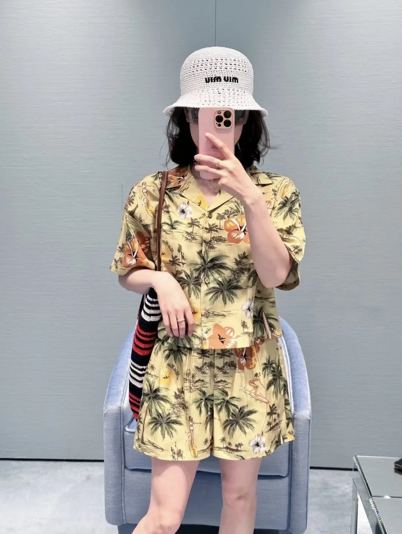 99新 MIU MIU/缪缪 夏威夷风格衬衫和短裤套装36码 00355