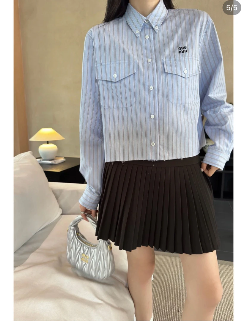 99新缪缪Miu Miu24春夏 蓝色条纹毛边下摆长袖衬衫 38码 00321
