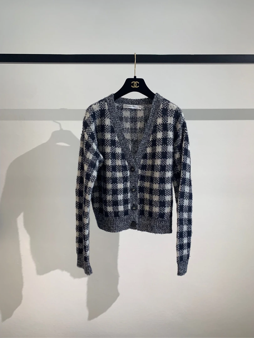 99新 迪奥Dior  方格款羊毛v领开衫 38码 00045