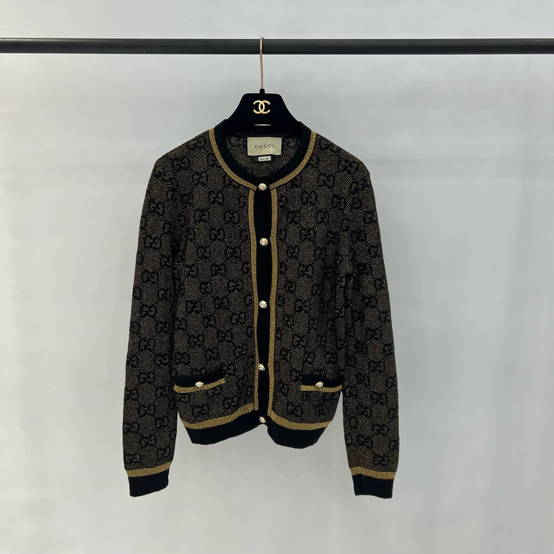 99新gucci古驰黑金老花双G水晶扣 针织开衫XS码 00211