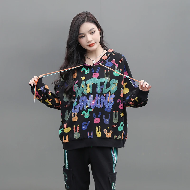 花色卫衣大码2024春装新款印花字母烫钻宽松显瘦减龄连帽棉质上衣