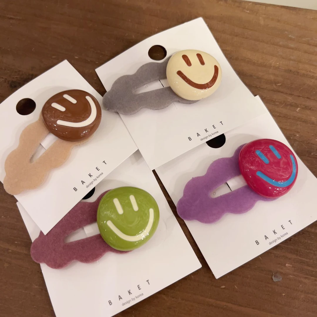 韩国东大门丝绒多巴胺彩色笑脸云朵BB夹T111109