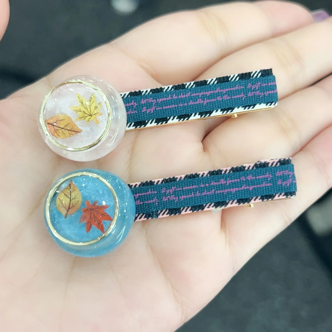 韩国东大门时尚百搭树脂枫叶干花细闪布艺侧边鸭嘴夹L101116