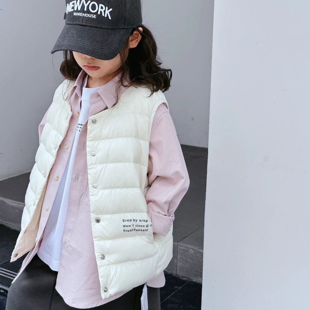 【出口原单】2024秋冬新款女童亲子轻薄羽绒马甲出口原单95鹅绒服