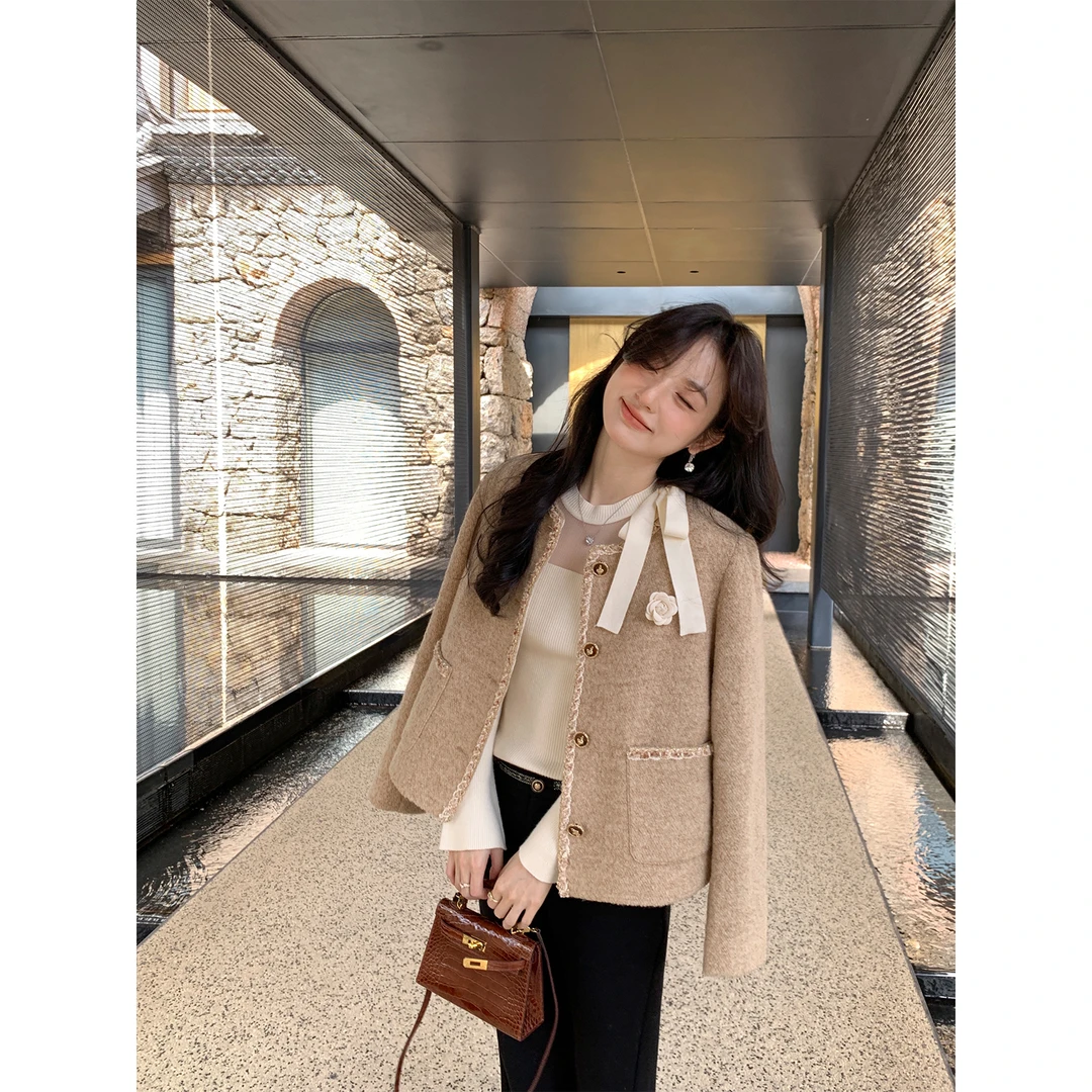 花栗鼠小姐    山茶香香/送胸针 法式名媛风~篙级感织带