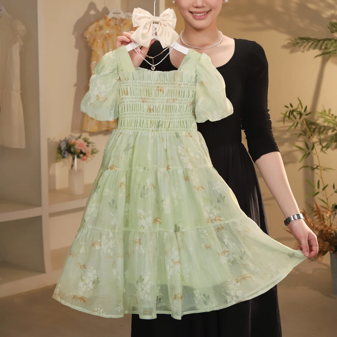 女童连衣裙2024新款泡泡袖方领收腰清新蓬蓬公主裙T4230001258