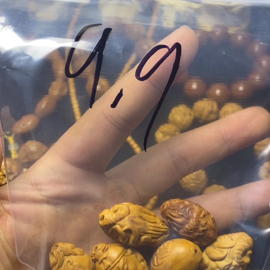 【闪购商品】橄榄核核雕静*