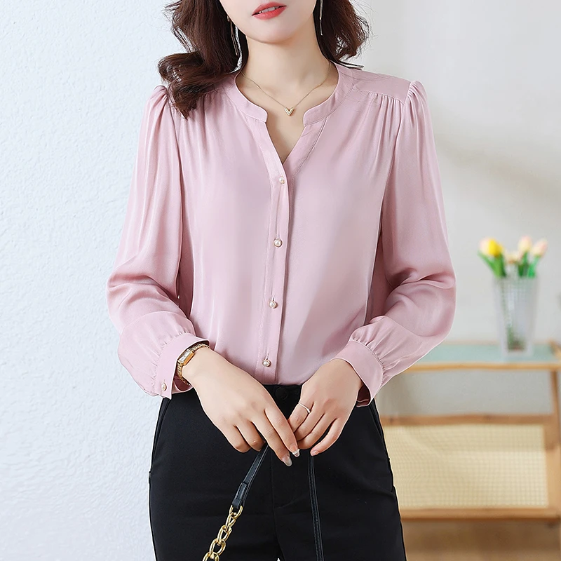 颖池桑蚕丝缎面真丝气质小众V领衬衫24210