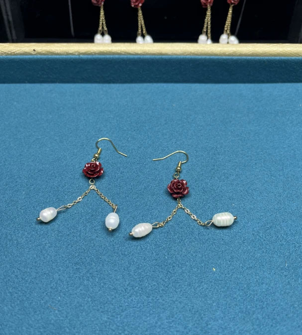 含辰砂工艺品含辰砂工艺品珍珠耳钉（多样性发拍一发一）