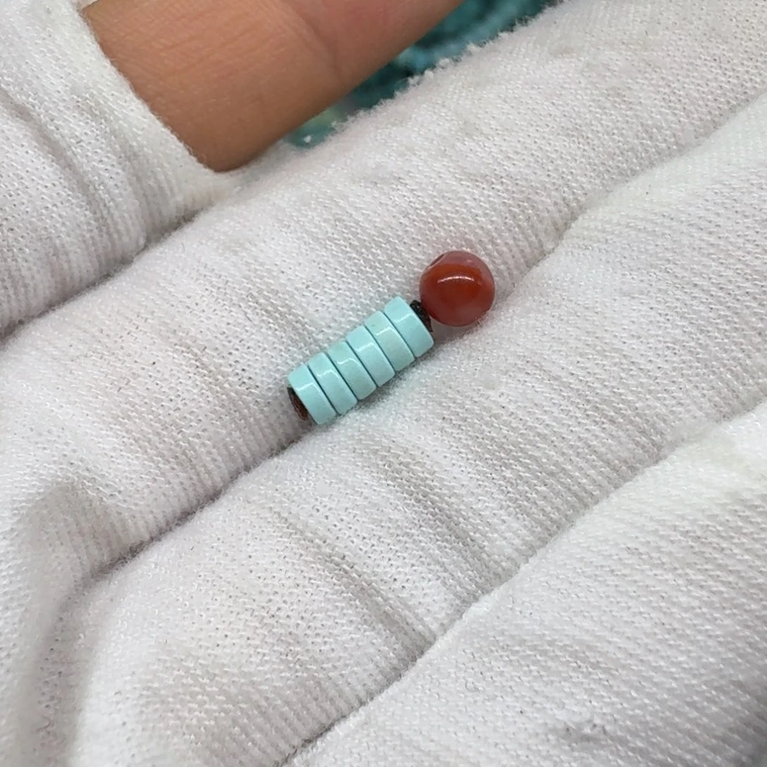 南红玛瑙配饰未镶嵌