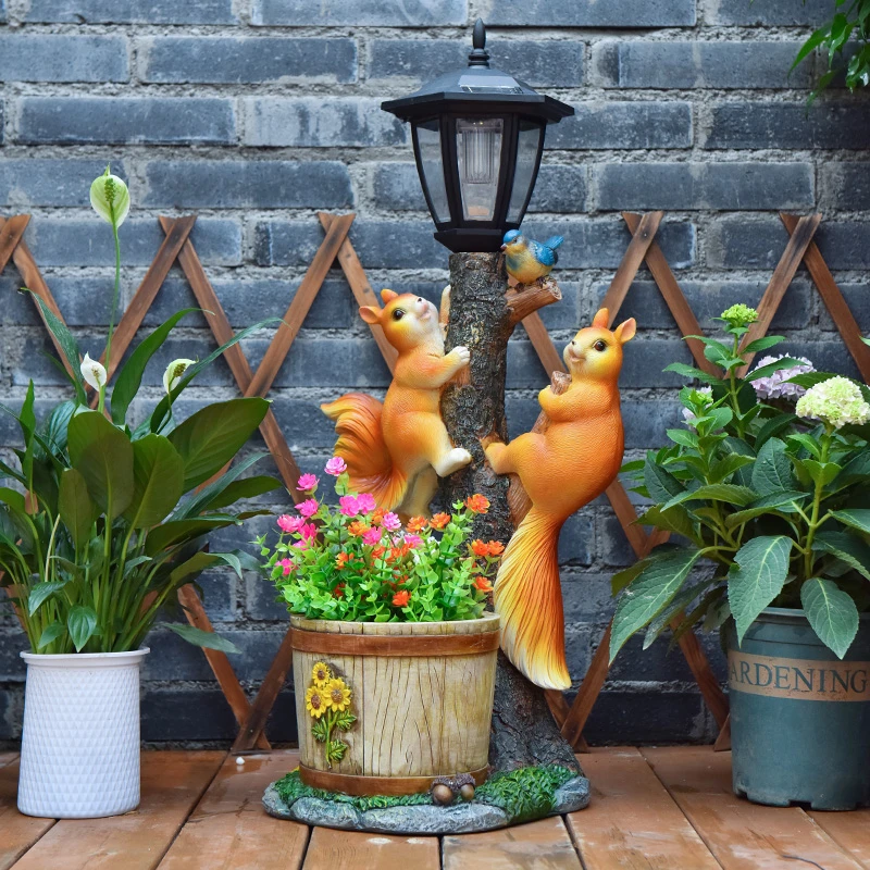 创意可爱小松鼠动物造型花盆户外庭院花园装饰摆件太阳能小夜灯