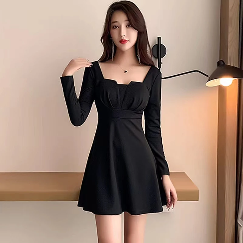 新款赫本风春秋季长袖包臀小个子连衣裙修身显瘦气质收腰女装裙子
