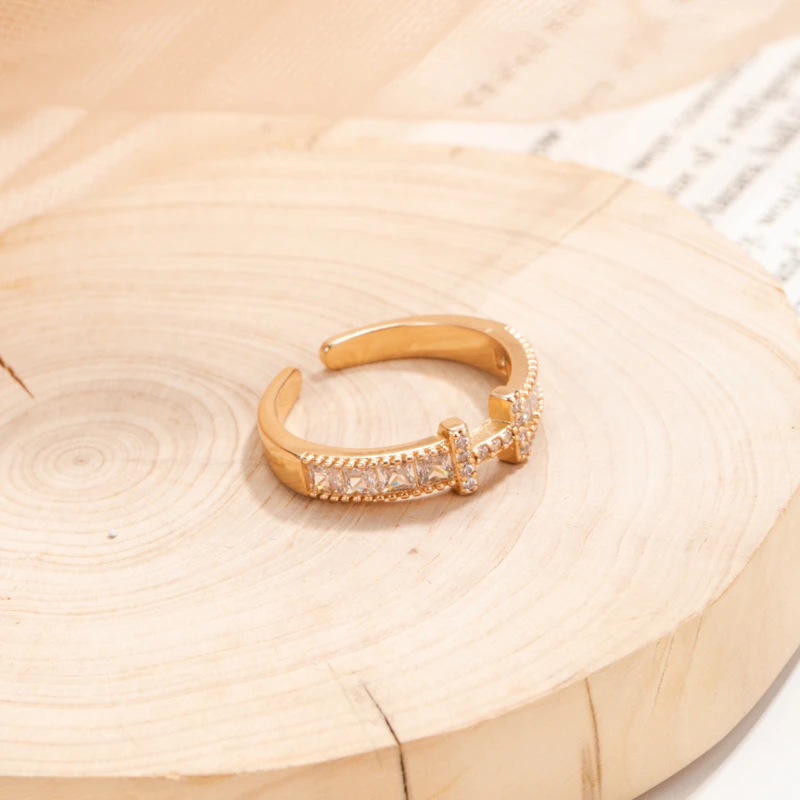 6329 字母戒指轻奢时尚气质百搭中古简约高级