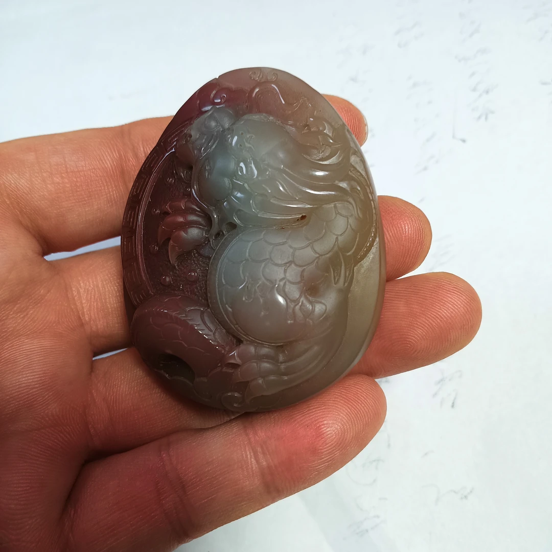 紫绿玛瑙秦紫玉天然原矿无优化纯手工雕刻多彩龙牌神龙护主