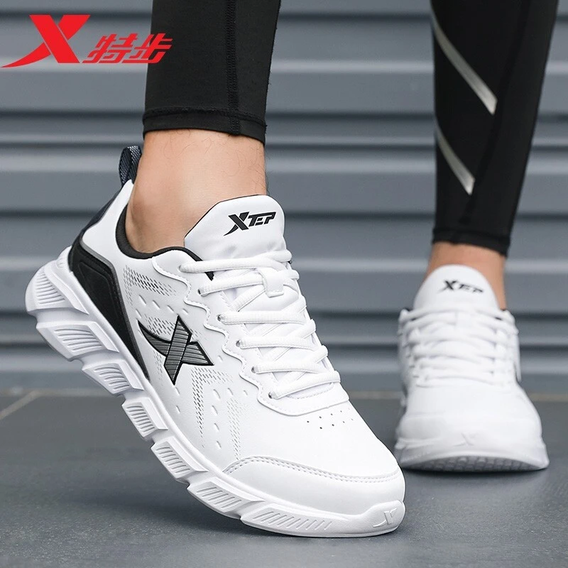 特步男鞋运动鞋2024新款皮面防水休闲男士秋季小白鞋跑步鞋子耐磨