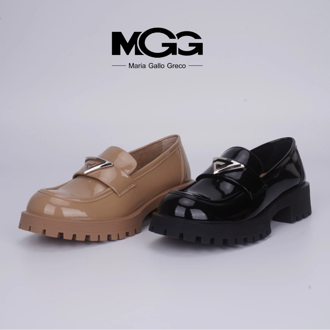 女秋季复古休闲百搭时尚厚底乐福鞋圆头乐福鞋