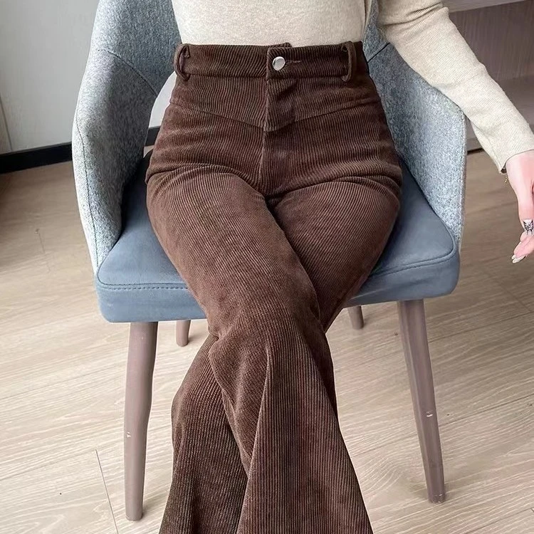 咖啡色喇叭裤女2024秋冬新款灯芯绒休闲裤高腰显瘦窄版微喇阔腿裤