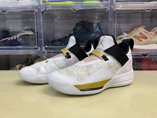 43码/aj33白金/原盒/99新