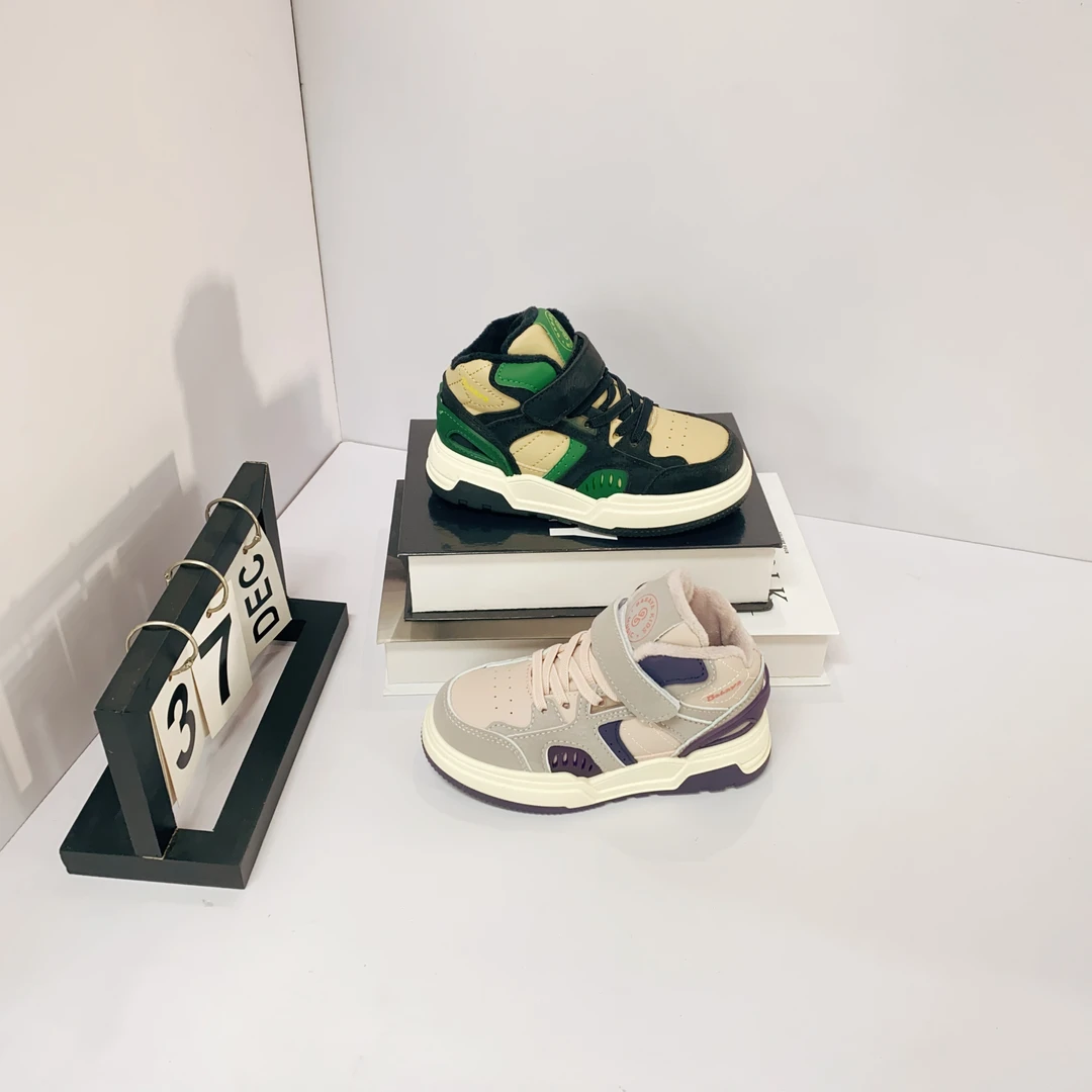 【小胖子专属】5877芭芭鸭儿童运动鞋冬季新款加绒加厚高帮软底棉鞋