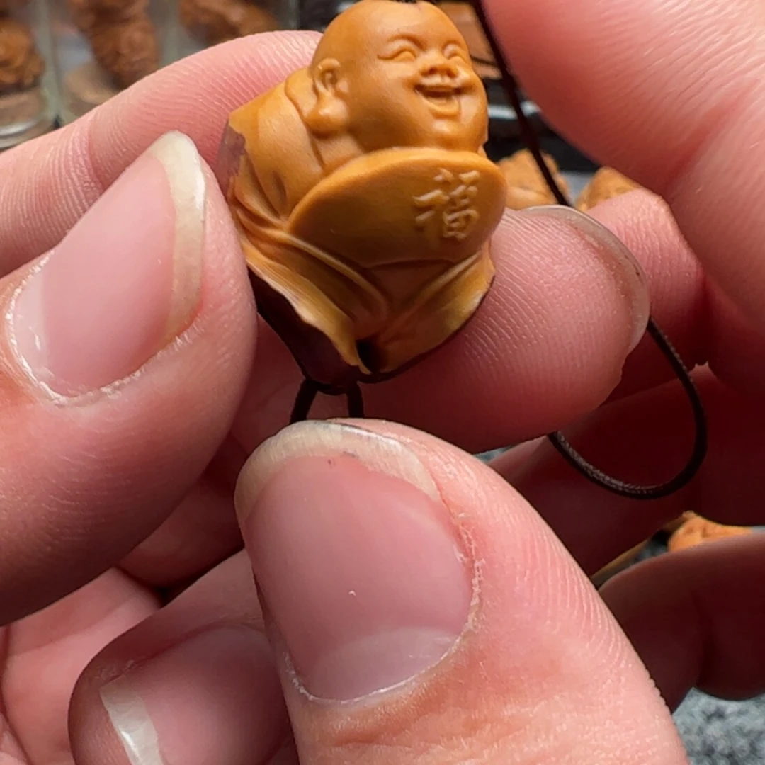【闪购商品】橄榄核吊坠紫衣米勒